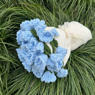 Cozy Blooms Bouquet Blanket